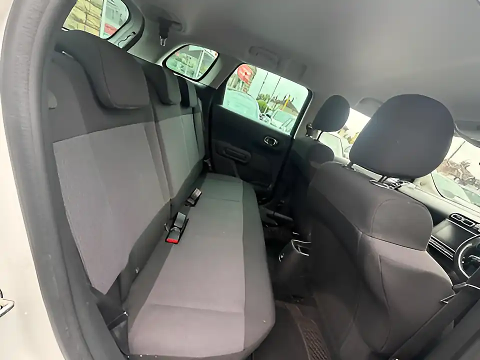 Used 2005 Citroen C3 Aircross Feel White - Interior and Exterior details 9