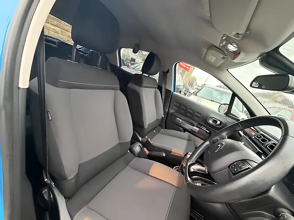 Used 2005 Citroen C3 Flair Cobalt Blue - Interior and Exterior details 11