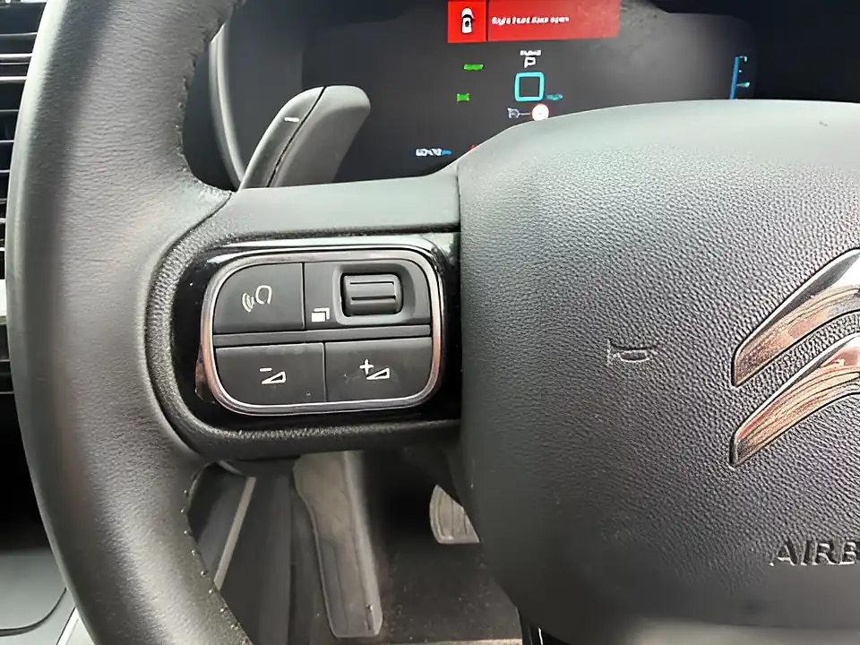 Used 2005 Citroen C5 Aircross Shine Grey - Interior and Exterior details 11
