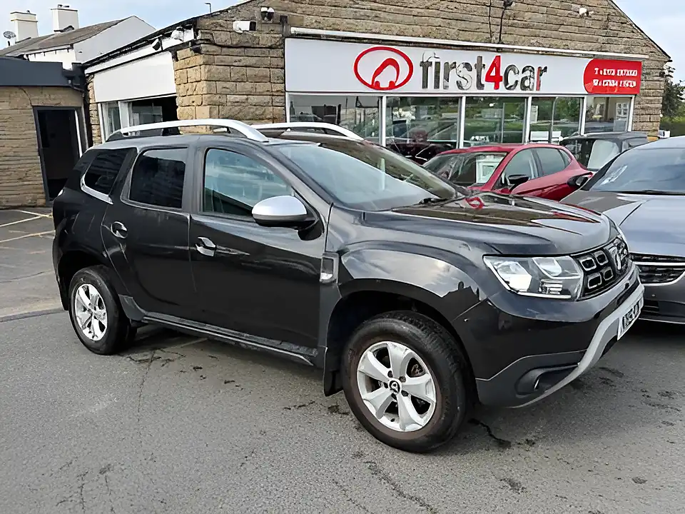 Used 2005 Dacia Duster Comfort Black - Front View