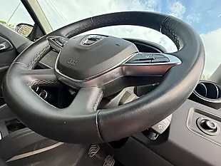Used 2005 Dacia Duster Comfort Black - Interior and Exterior details 16