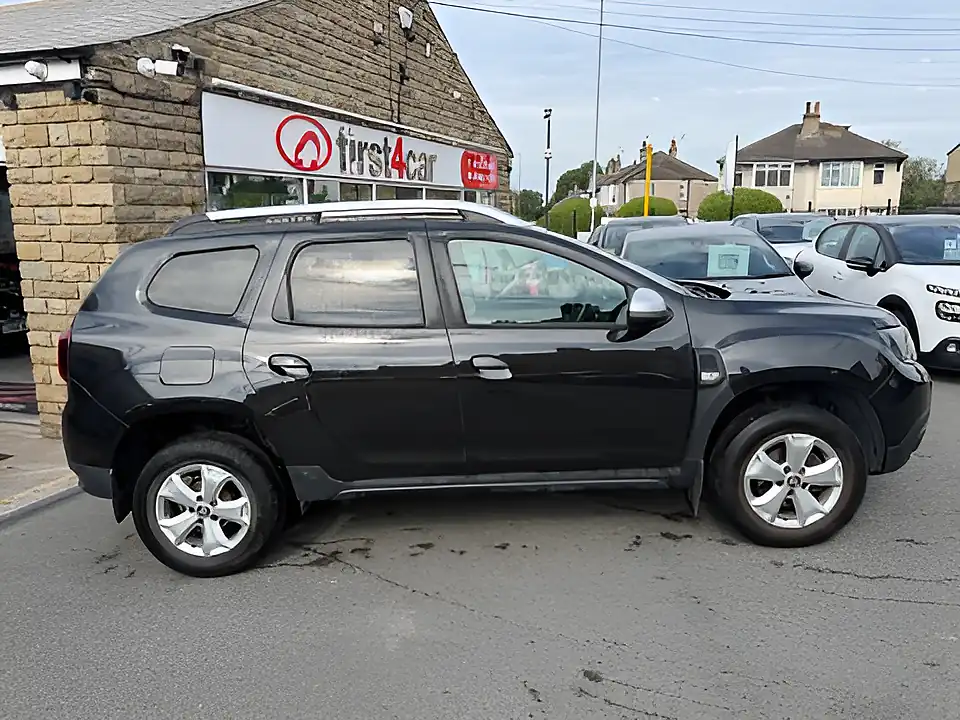 Used 2005 Dacia Duster Comfort Black - Interior and Exterior details 4