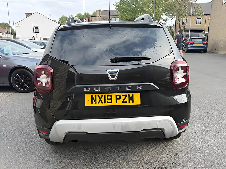 Used 2005 Dacia Duster Comfort Black - Interior and Exterior details 6