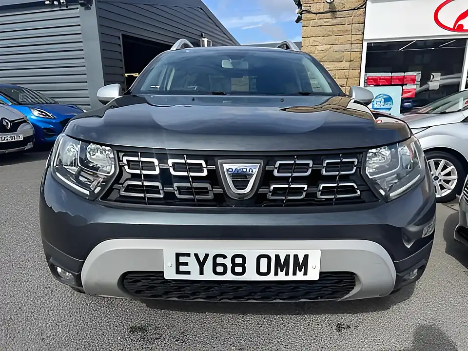Used 2005 Dacia Duster Comfort Grey - Interior and Exterior details 2