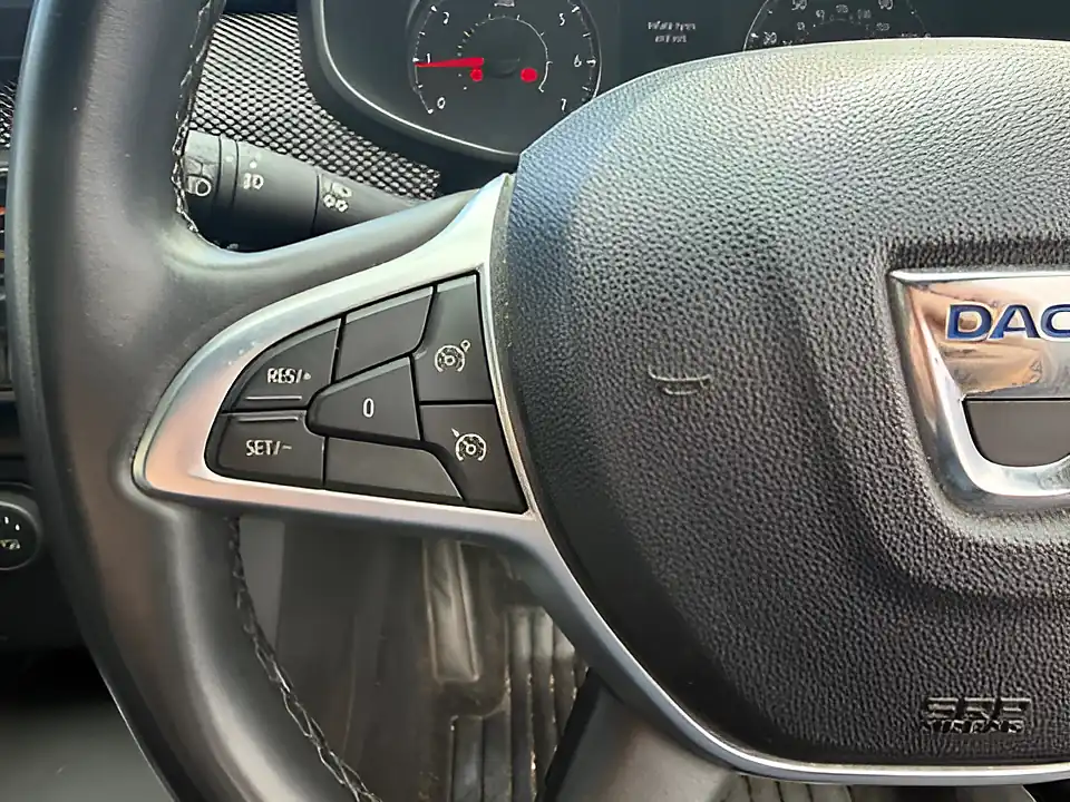Used 2005 Dacia Sandero Stepway Comfort Grey - Interior and Exterior details 14
