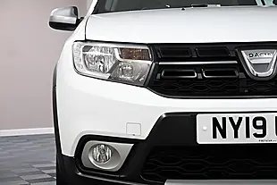 Used 2005 Dacia Sandero Stepway Comfort White - Interior and Exterior details 15