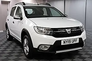Used 2005 Dacia Sandero Stepway Comfort White - Interior and Exterior details 9
