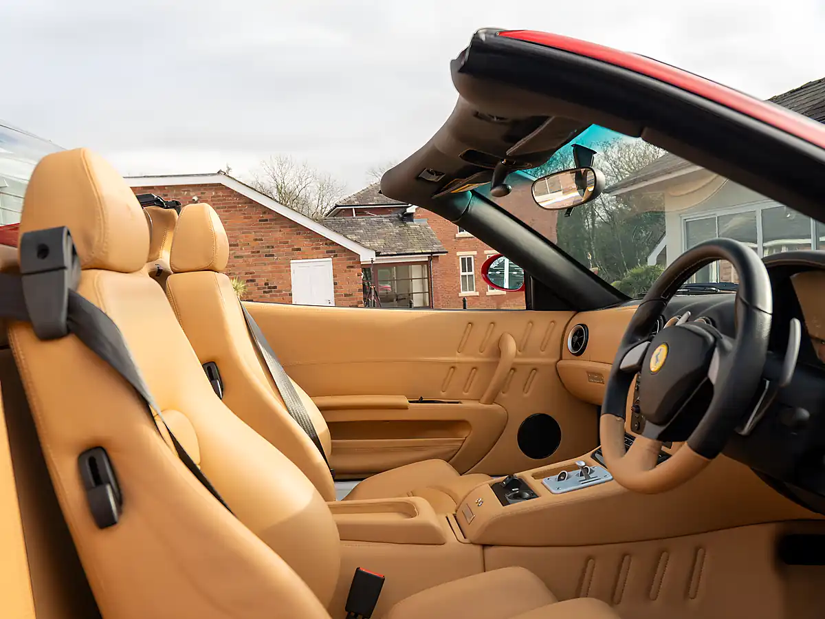 Used 2005 Ferrari 575 Superamerica Rosso Corsa - Interior and Exterior details 11