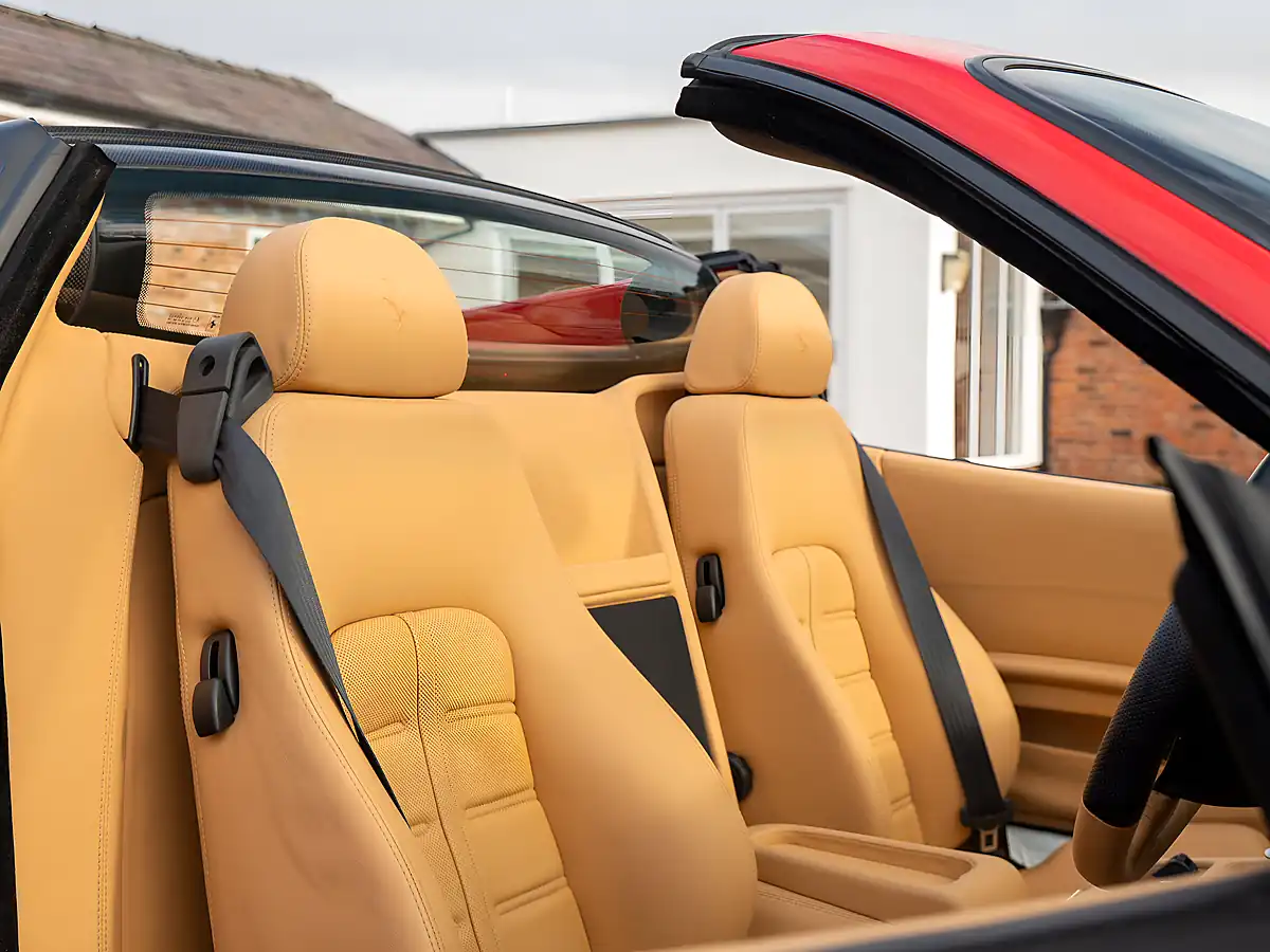 Used 2005 Ferrari 575 Superamerica Rosso Corsa - Interior and Exterior details 14