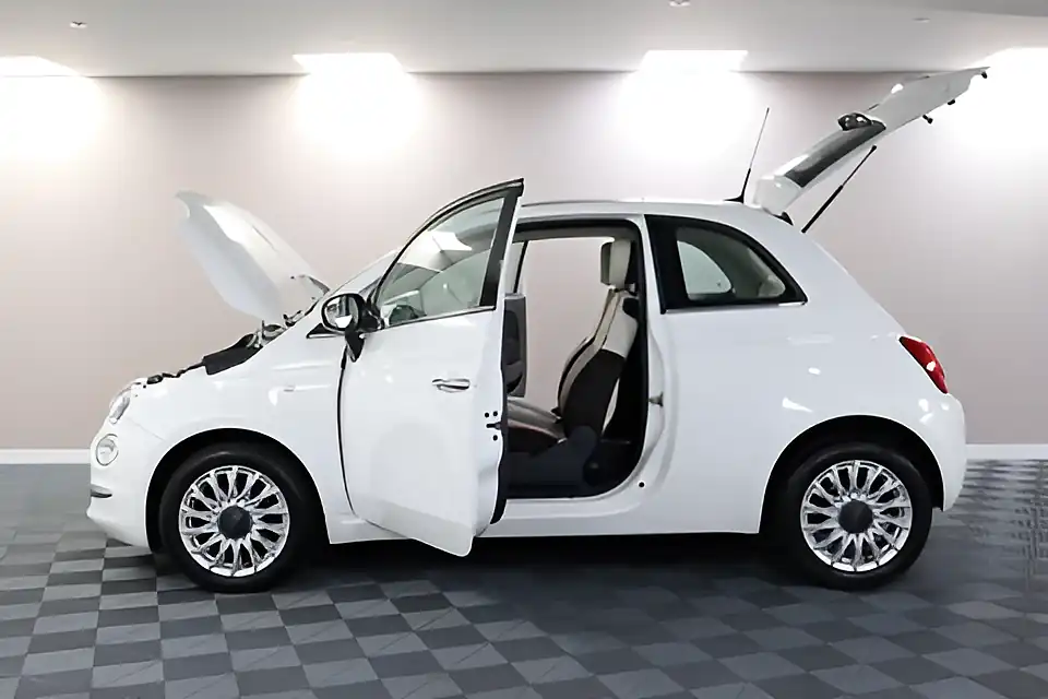 Used 2005 Fiat 500 Lounge White - Interior and Exterior details 5