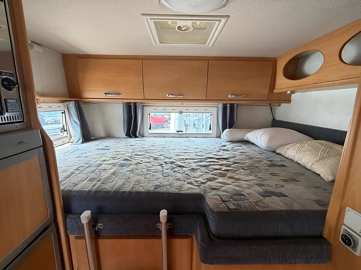 Used 2005 Ford Chausson Odyssee 92 White - Interior and Exterior details 12