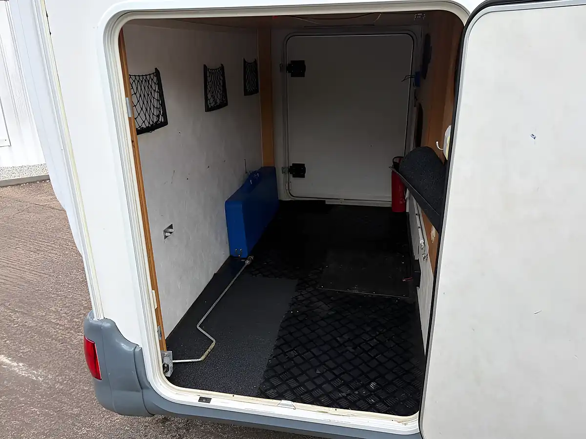 Used 2005 Ford Chausson Odyssee 92 White - Interior and Exterior details 19