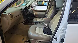Used 2005 Ford Explorer Eddie Bauer White - Interior and Exterior details 6