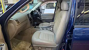 Used 2005 Ford Explorer Xlt 7 Seats Leather Blue - Interior and Exterior details 12