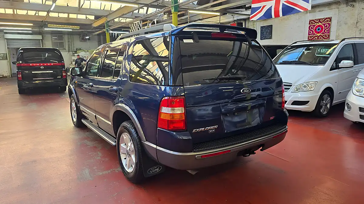 Used 2005 Ford Explorer Xlt 7 Seats Leather Blue - Interior and Exterior details 19