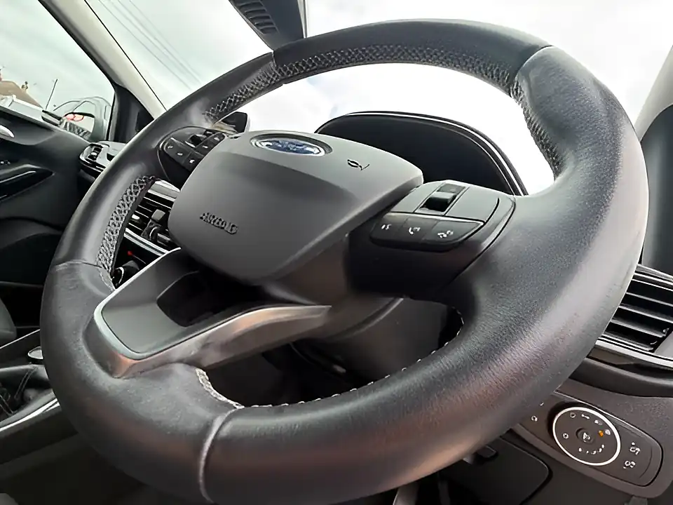 Used 2005 Ford Fiesta Titanium Grey - Interior and Exterior details 15