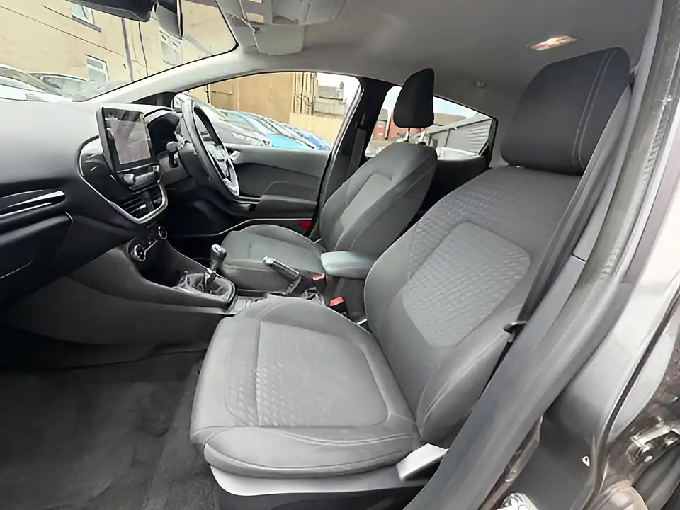 Used 2005 Ford Fiesta Titanium Grey - Interior and Exterior details 16