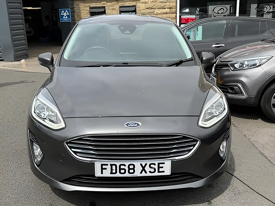 Used 2005 Ford Fiesta Titanium Grey - Interior and Exterior details 2