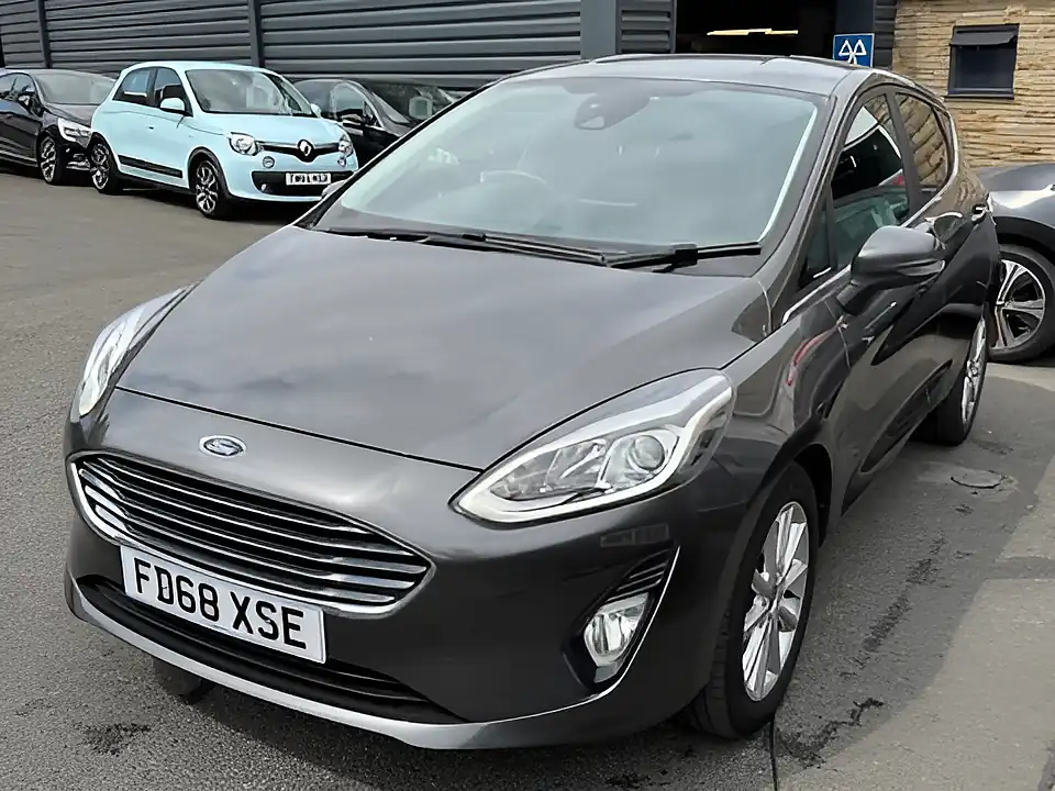 Used 2005 Ford Fiesta Titanium Grey - Interior and Exterior details 3