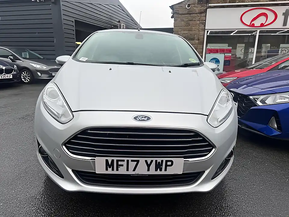 Used 2005 Ford Fiesta Titanium Silver - Interior and Exterior details 2