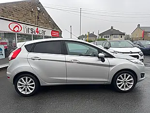 Used 2005 Ford Fiesta Titanium Silver - Interior and Exterior details 4