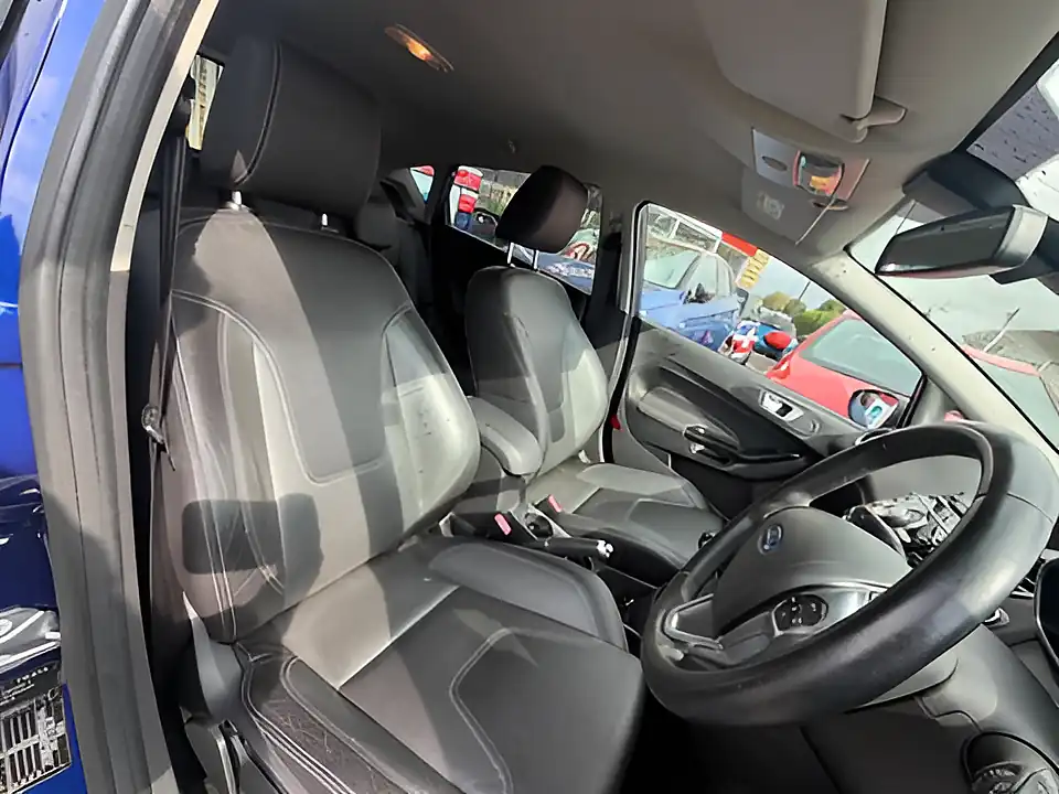 Used 2005 Ford Fiesta Titanium X Blue - Interior and Exterior details 12