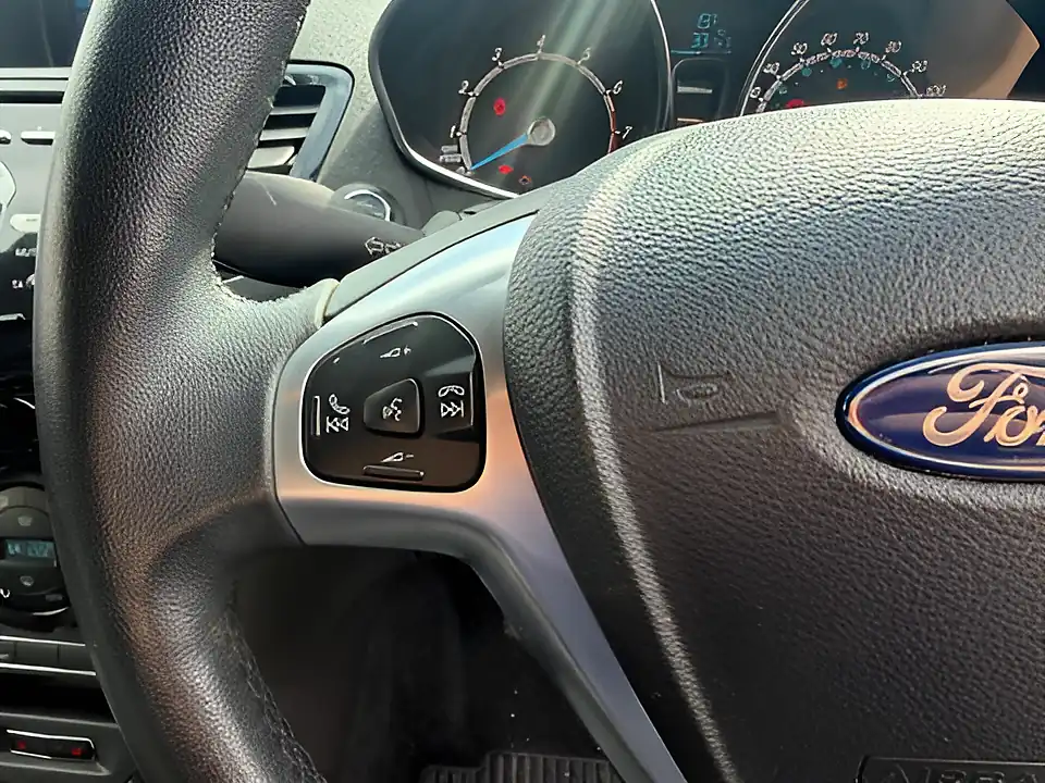 Used 2005 Ford Fiesta Titanium X Blue - Interior and Exterior details 14