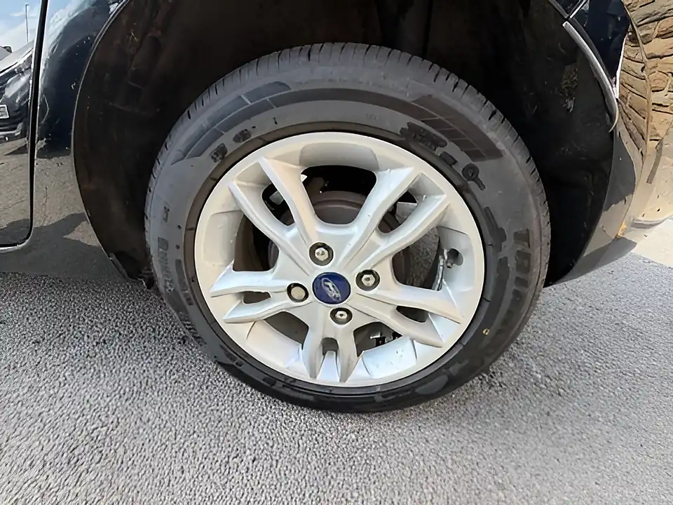 Used 2005 Ford Fiesta Zetec Black - Interior and Exterior details 13