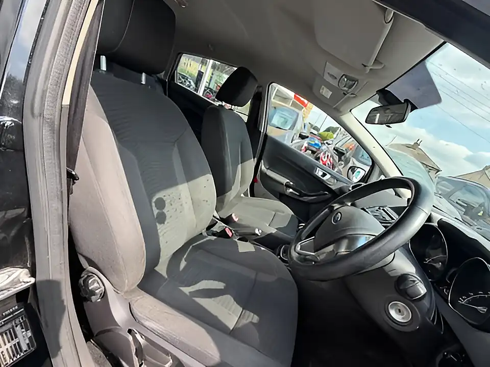 Used 2005 Ford Fiesta Zetec Black - Interior and Exterior details 8