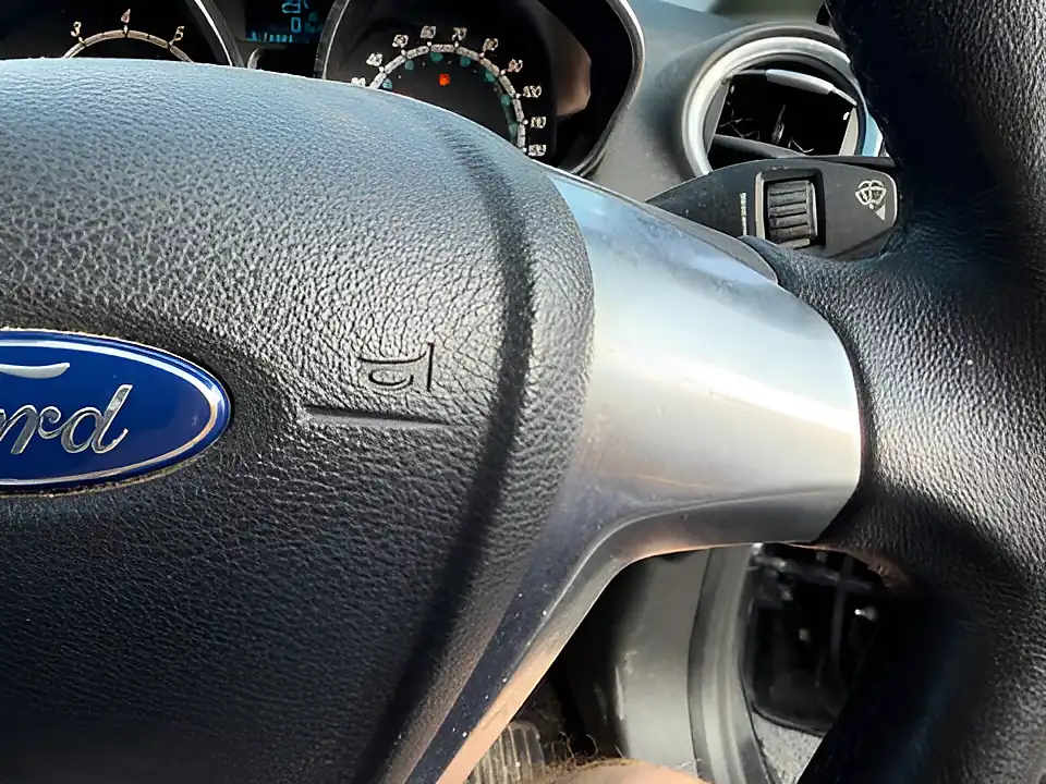 Used 2005 Ford Fiesta Zetec Black - Interior and Exterior details 11