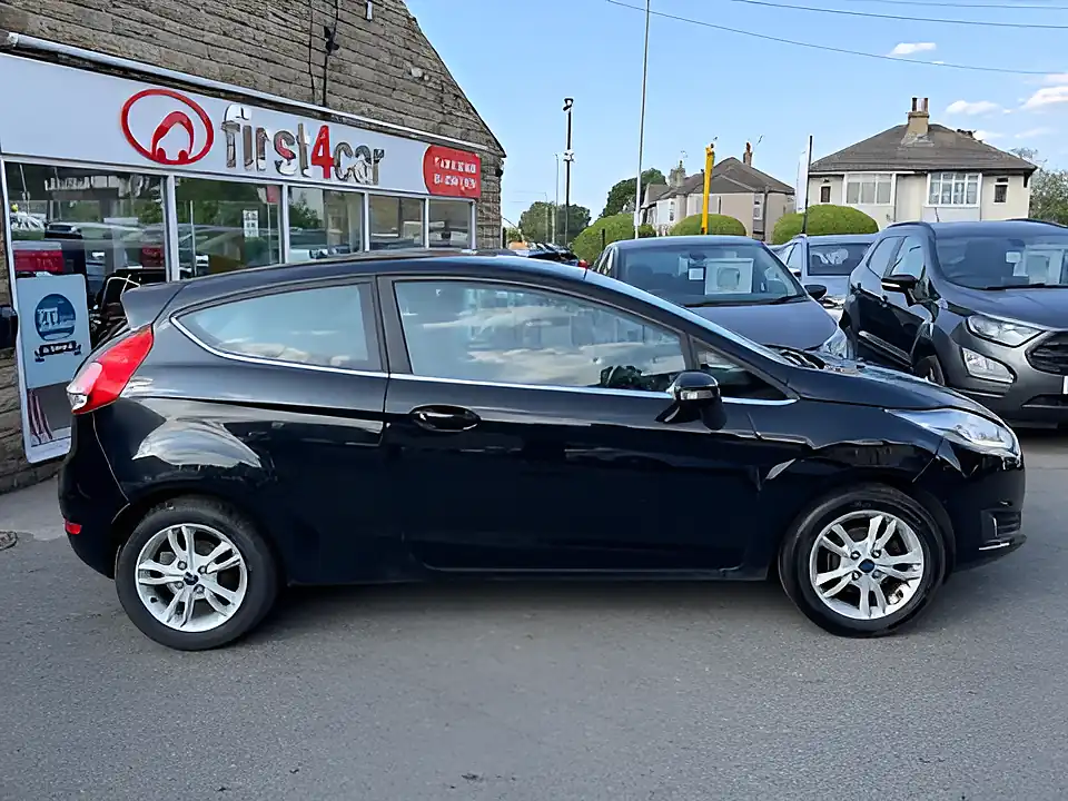 Used 2005 Ford Fiesta Zetec Black - Interior and Exterior details 6