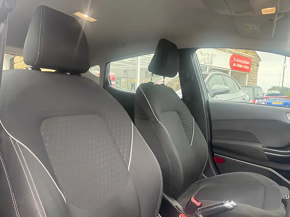 Used 2005 Ford Fiesta Zetec Blue - Interior and Exterior details 6