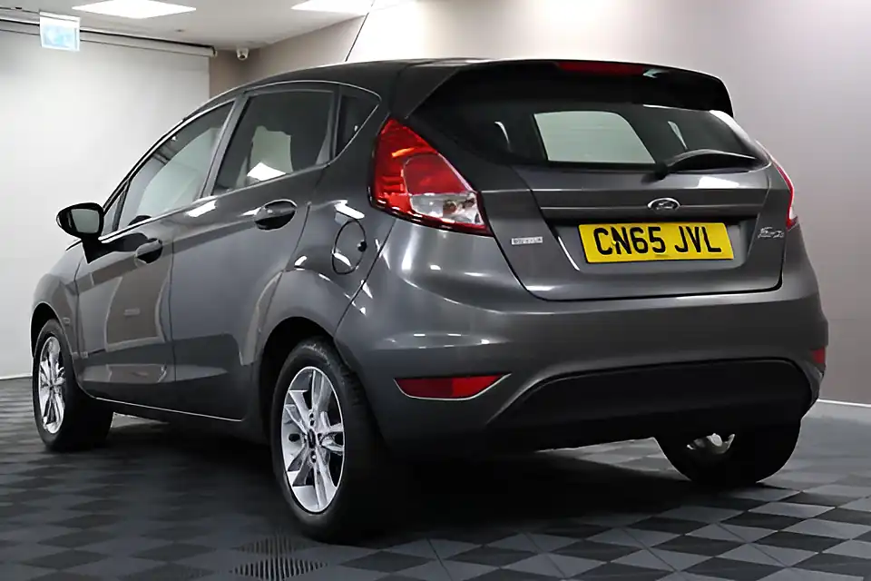 Used 2005 Ford Fiesta Zetec Grey - Interior and Exterior details 12