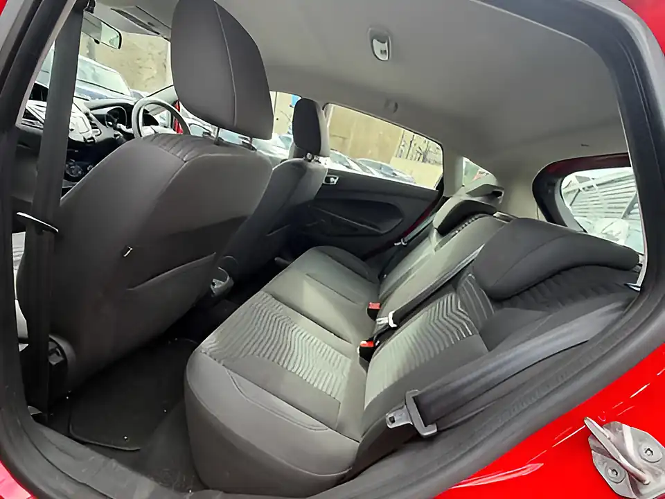Used 2005 Ford Fiesta Zetec Red - Interior and Exterior details 12