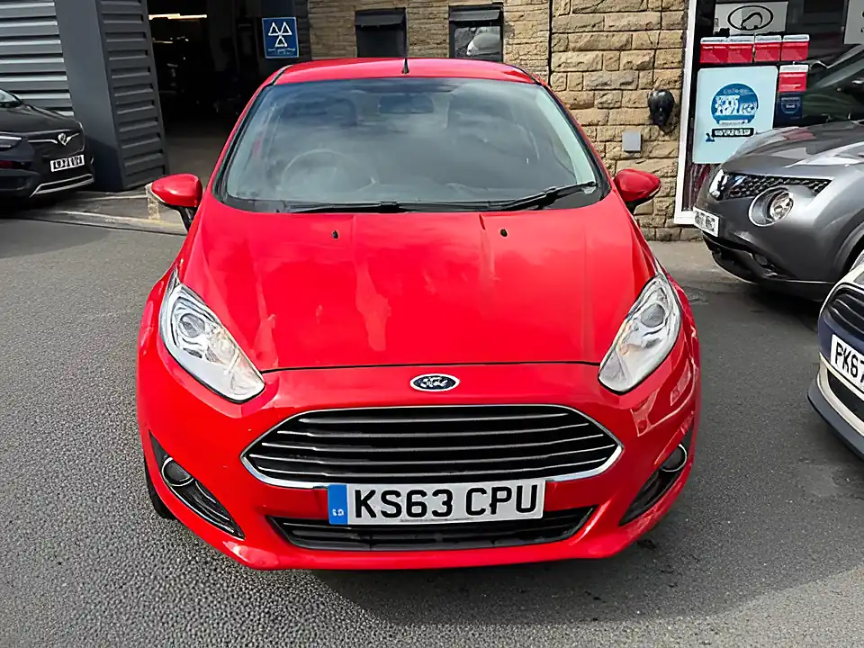 Used 2005 Ford Fiesta Zetec Red - Interior and Exterior details 2
