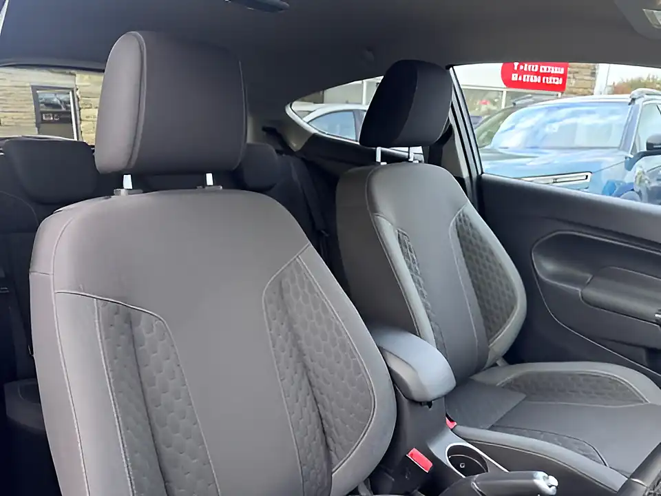 Used 2005 Ford Fiesta Zetec S Grey - Interior and Exterior details 10