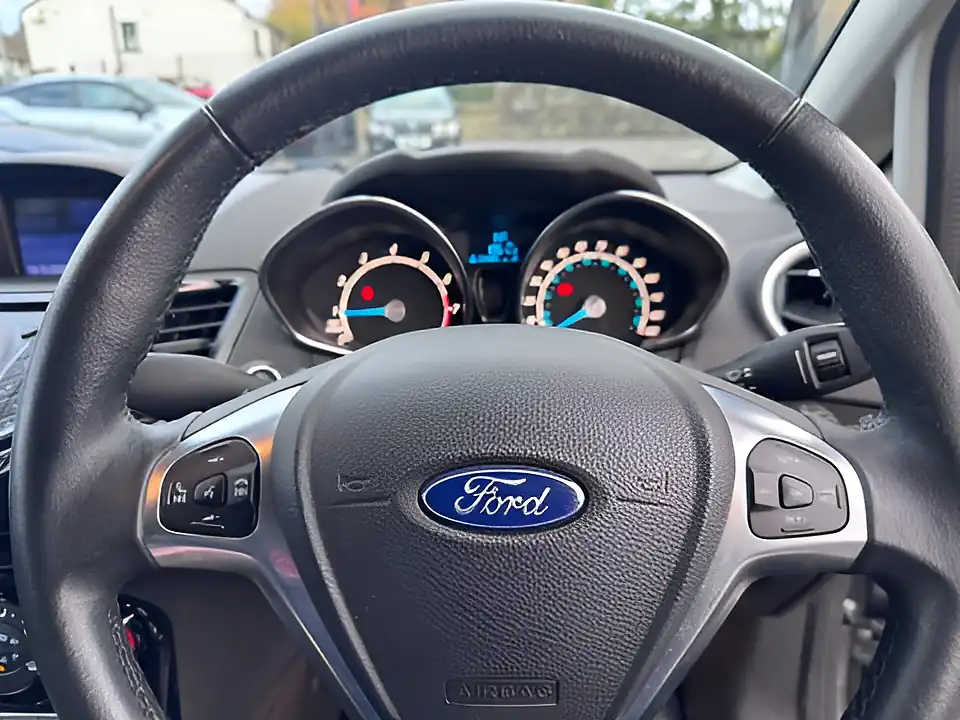 Used 2005 Ford Fiesta Zetec S Grey - Interior and Exterior details 14