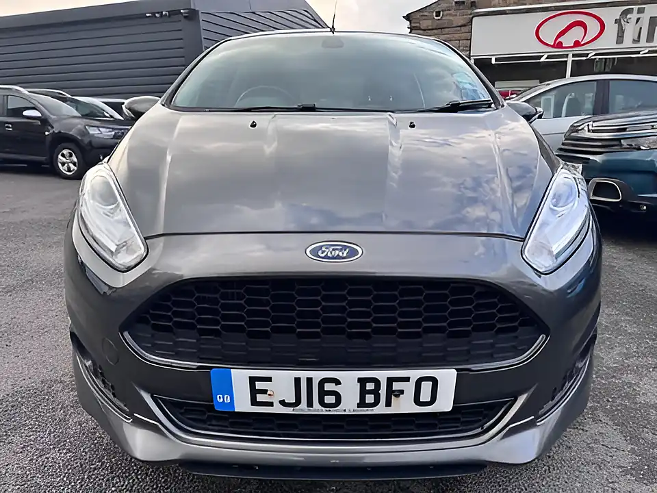 Used 2005 Ford Fiesta Zetec S Grey - Interior and Exterior details 2
