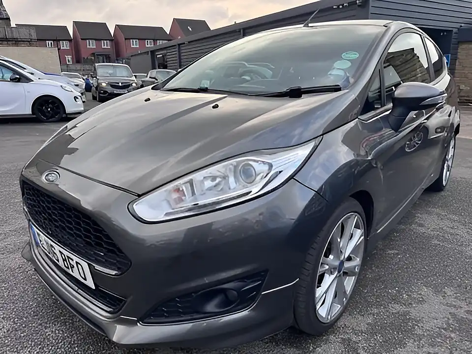 Used 2005 Ford Fiesta Zetec S Grey - Interior and Exterior details 3