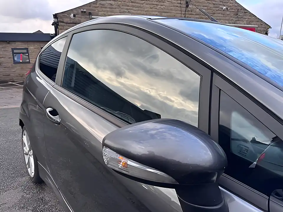 Used 2005 Ford Fiesta Zetec S Grey - Interior and Exterior details 8