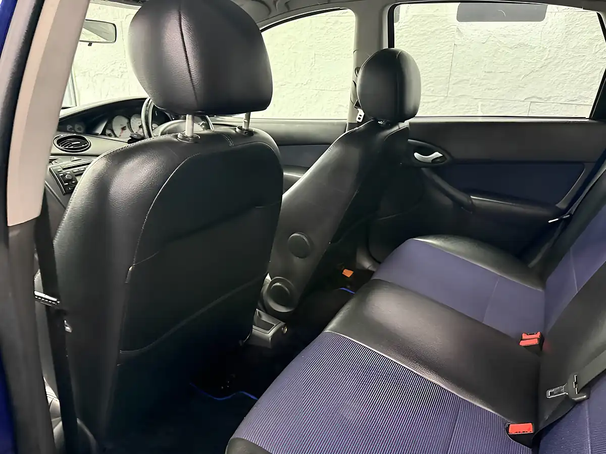 Used 2005 Ford Focus ST-170 Blue - Interior and Exterior details 11