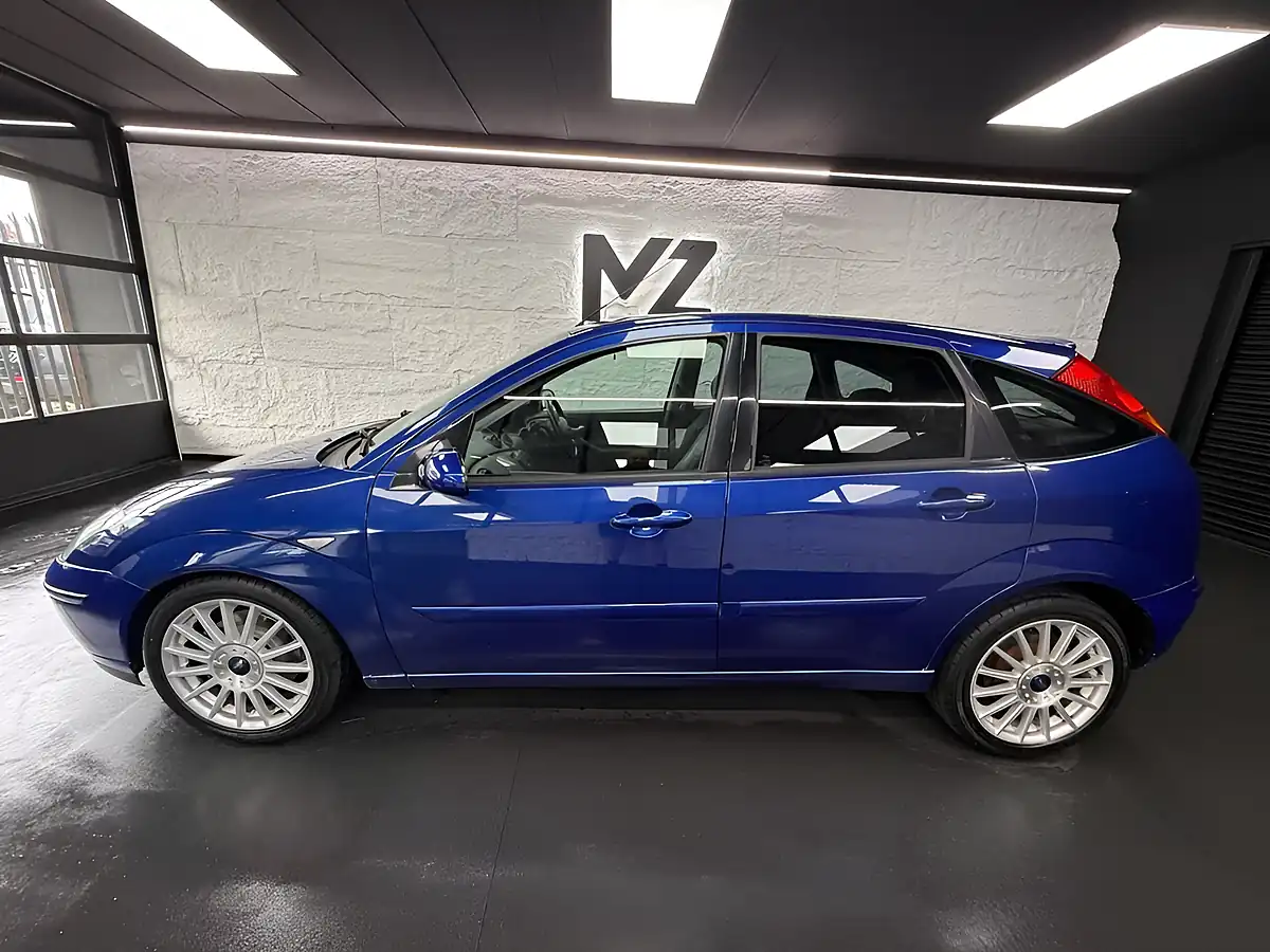 Used 2005 Ford Focus ST-170 Blue - Interior and Exterior details 12