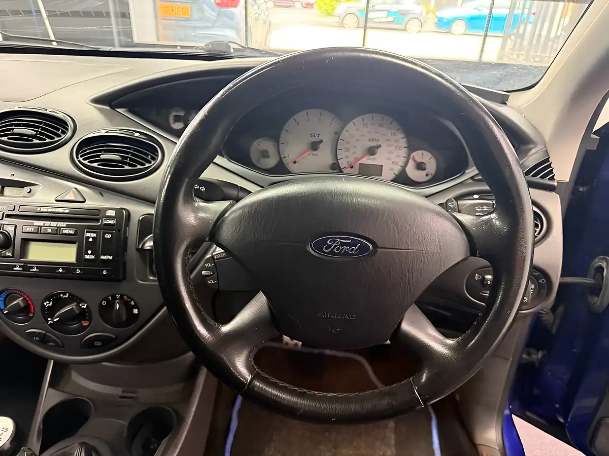 Used 2005 Ford Focus ST-170 Blue - Interior and Exterior details 13