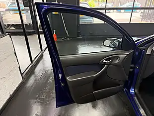 Used 2005 Ford Focus ST-170 Blue - Interior and Exterior details 19