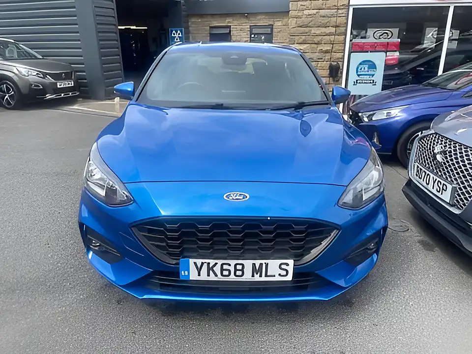 Used 2005 Ford Focus ST-Line Blue - Interior and Exterior details 2