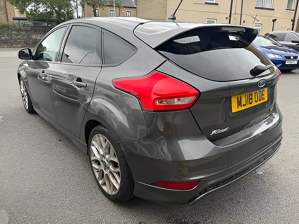 Used 2005 Ford Focus ST-Line Grey - Interior and Exterior details 6