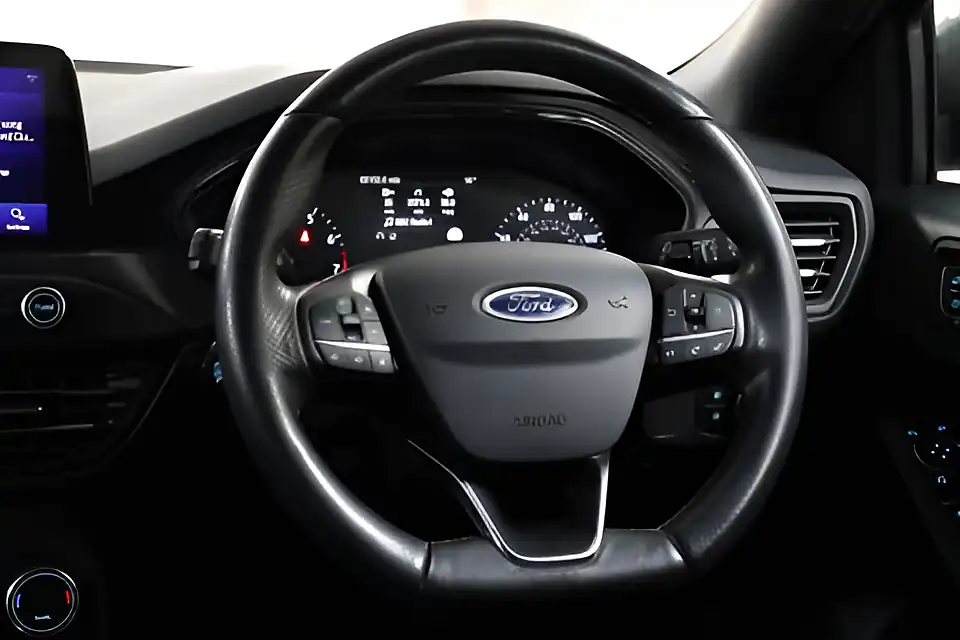 Used 2005 Ford Focus ST-Line X Grey - Interior and Exterior details 18