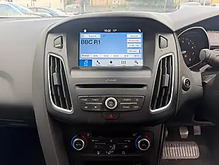 Used 2005 Ford Focus Titanium Silver - Interior and Exterior details 15