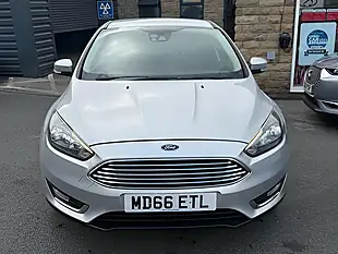Used 2005 Ford Focus Titanium Silver - Interior and Exterior details 2
