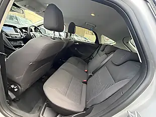 Used 2005 Ford Focus Titanium Silver - Interior and Exterior details 9